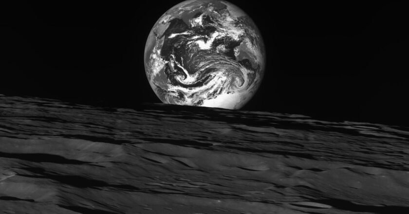 Spettacolari immagini della sonda lunare della Corea del Sud