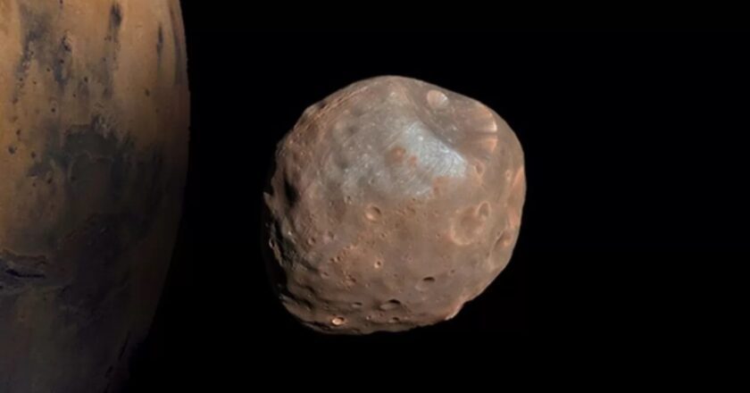 Phobos, la luna condannata che si schianterà su Marte