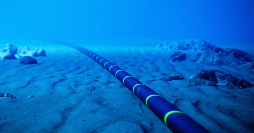Internet e la dipendenza dai cavi sottomarini