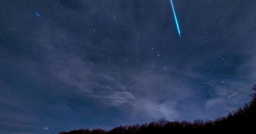 Bolide brillante attraversa i cieli in Italia